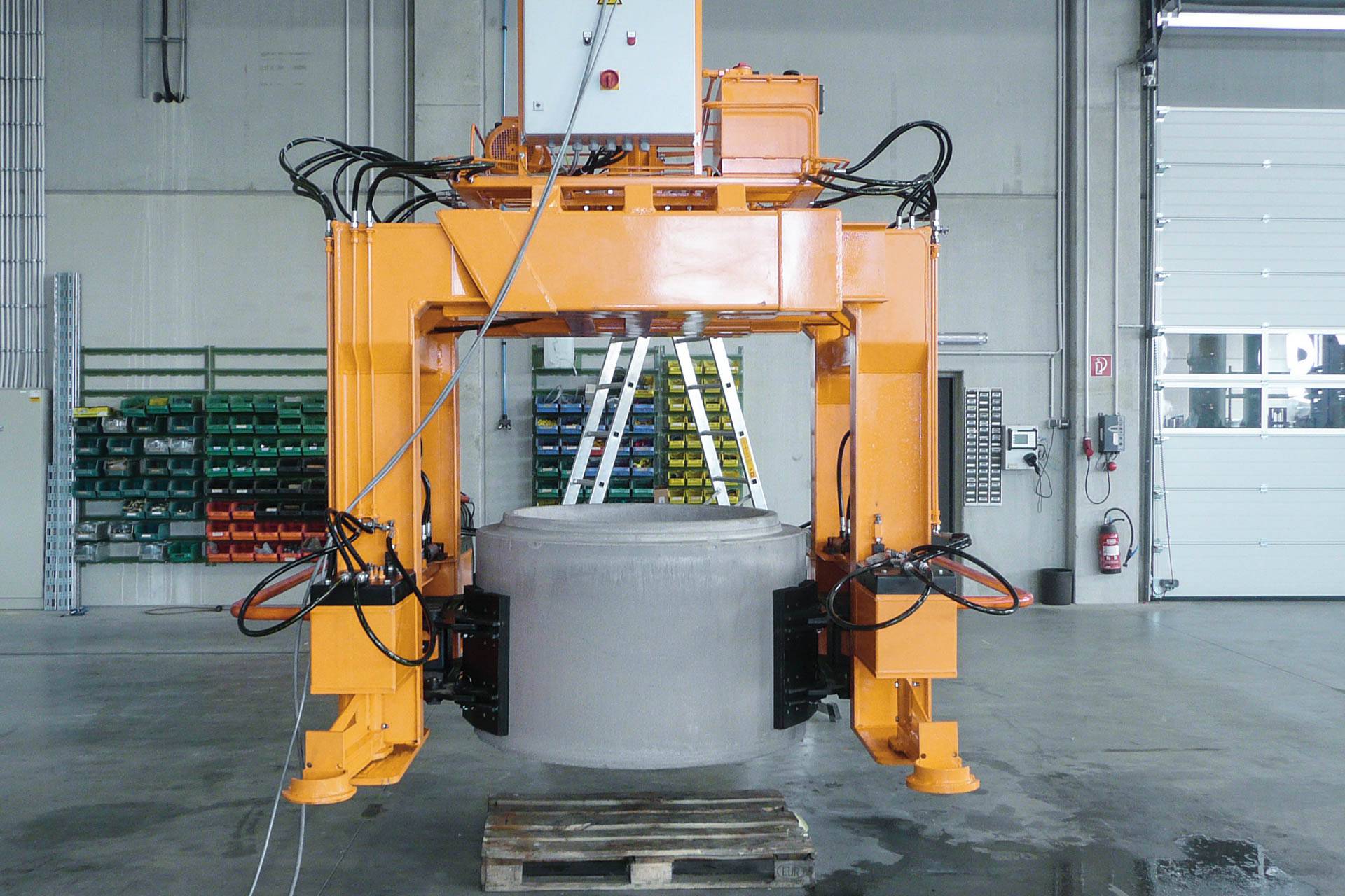 Probst PWG-S-4.5 Portalkran-Wendegreifer für Schachtringe und Bodenteile