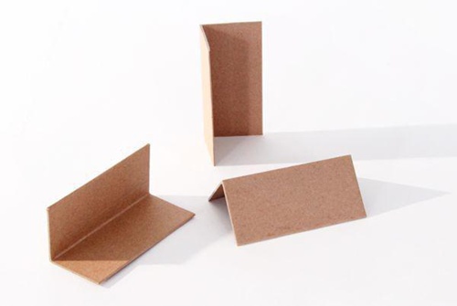 Vollpapp-Kantenschutzleisten Maße 100x50x50mm, Stärke 2mm braun Wink. vorgefert.