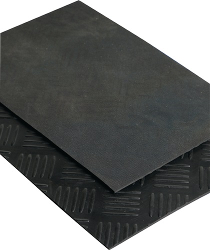 Hammerschlagmatte B.1,4m L.10m D.3mm schwarz NR/SBR Rl.MÖLLER